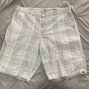 Men’s quicksilver shorts